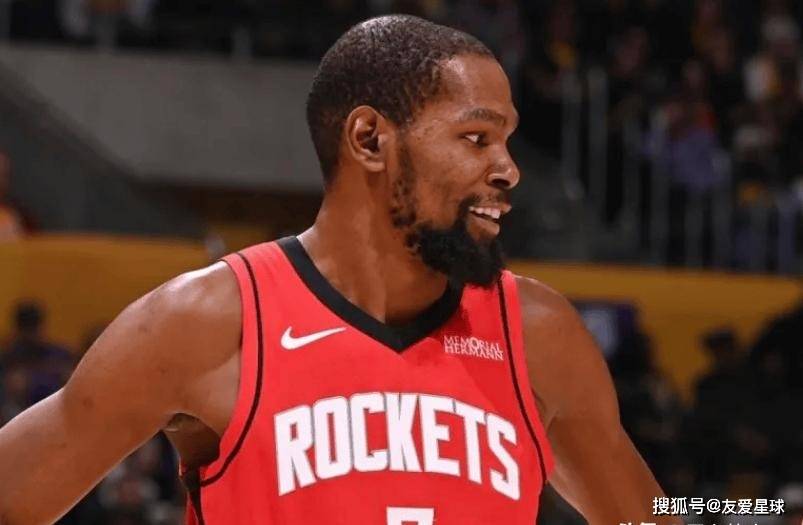 九游-杜兰特回归赛场，逆转首场状态亮眼，独行侠观众沸腾！的简单介绍